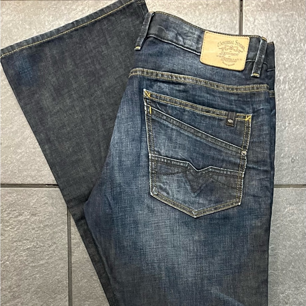 Universal Symbol BUCKLE jeans Mens